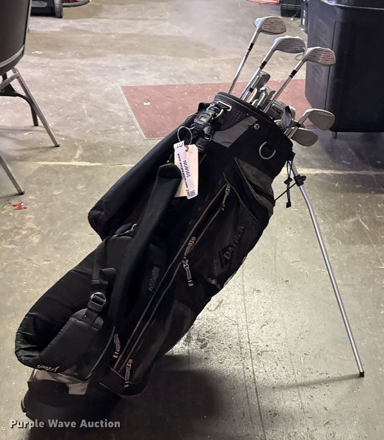 image for item NO9565 Set of golf clubs