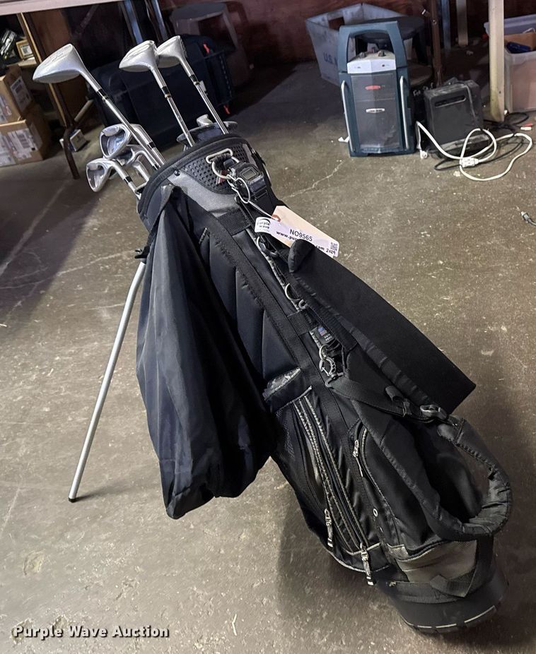 image for item NO9565 Set of golf clubs