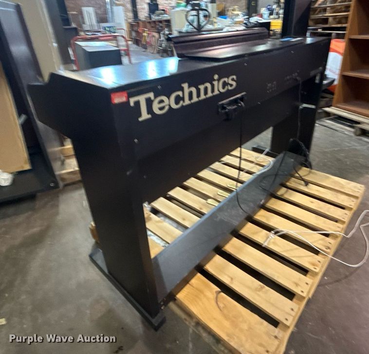 image for item NO9567 Technics SX-PX55 digital piano