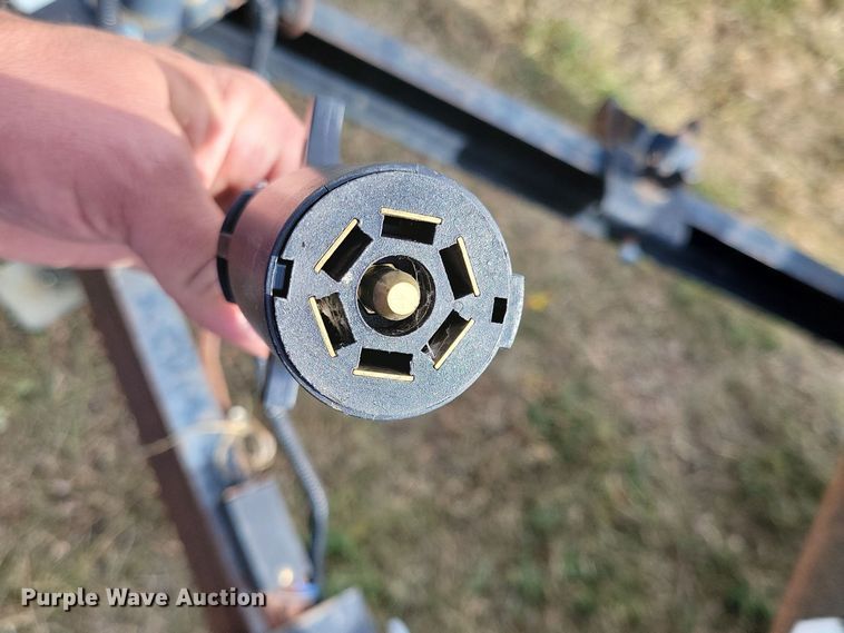 image for item OH9272 2006 Road King utility trailer