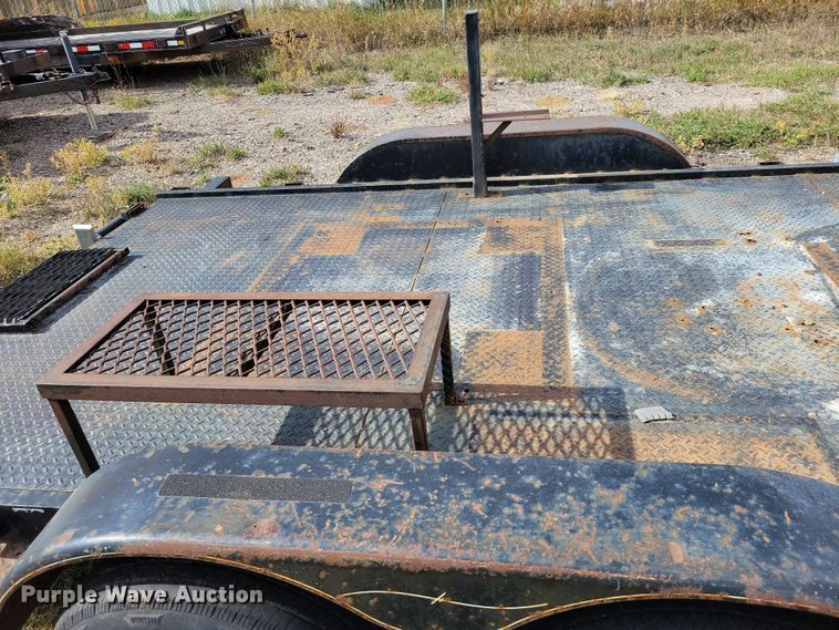 image for item OH9272 2006 Road King utility trailer