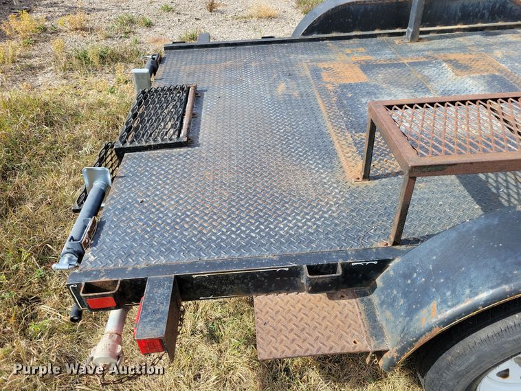 image for item OH9272 2006 Road King utility trailer
