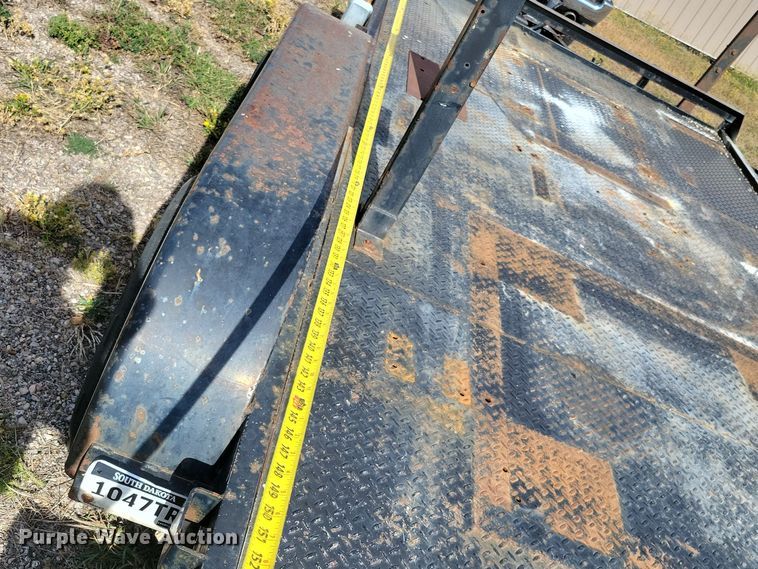 image for item OH9272 2006 Road King utility trailer