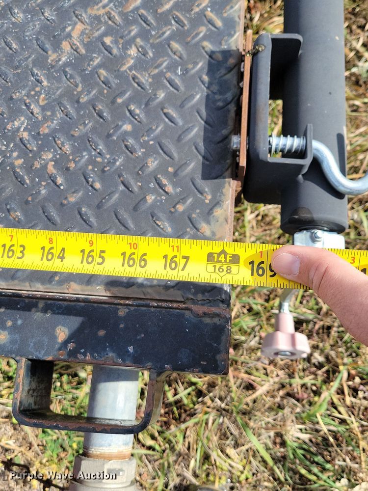 image for item OH9272 2006 Road King utility trailer