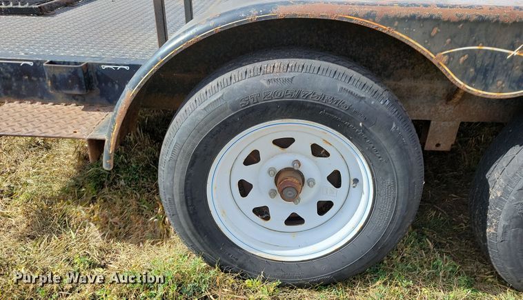 image for item OH9272 2006 Road King utility trailer