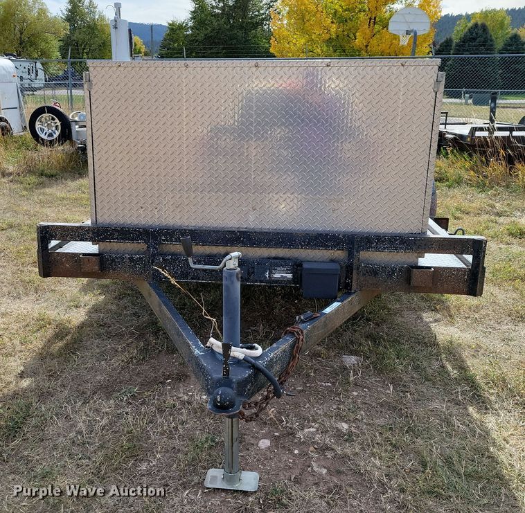 image for item OH9273 2009 Road King utility trailer