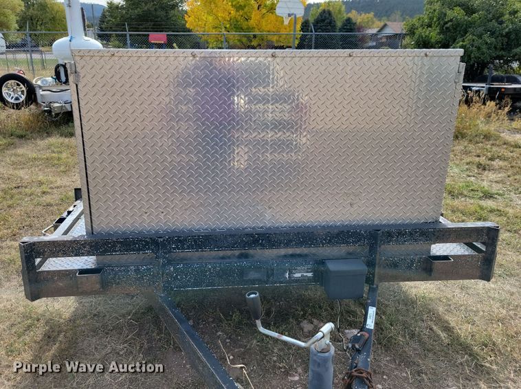 image for item OH9273 2009 Road King utility trailer