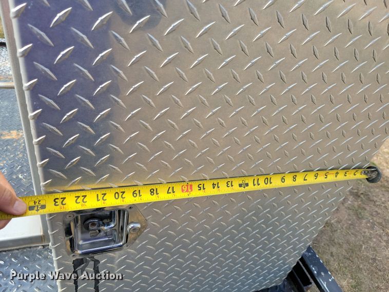 image for item OH9273 2009 Road King utility trailer