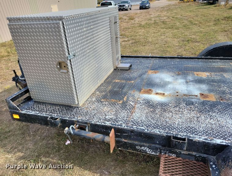 image for item OH9273 2009 Road King utility trailer