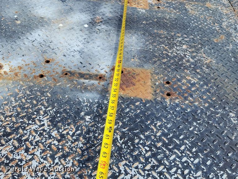 image for item OH9273 2009 Road King utility trailer