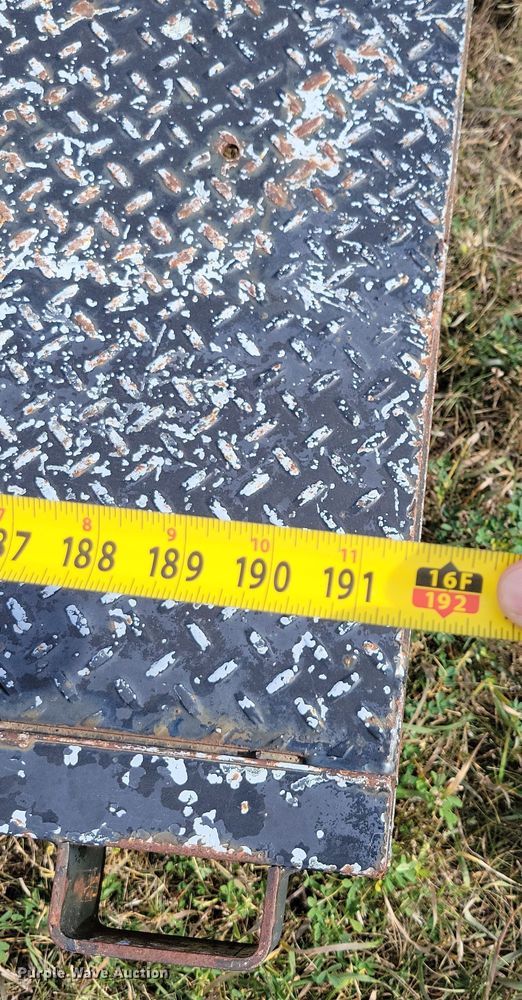 image for item OH9273 2009 Road King utility trailer