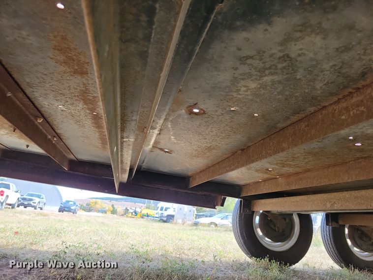 image for item OH9273 2009 Road King utility trailer