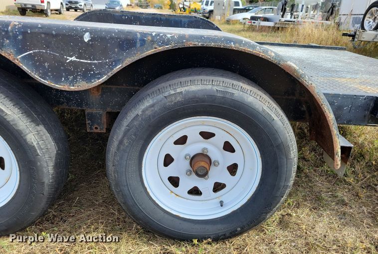 image for item OH9273 2009 Road King utility trailer