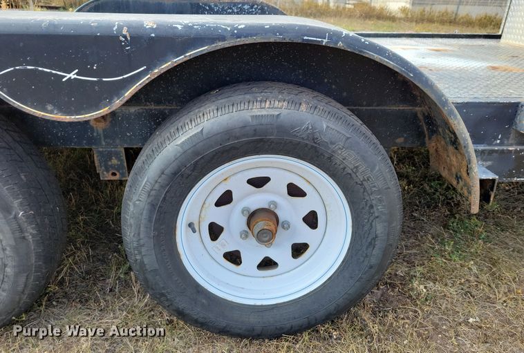 image for item OH9273 2009 Road King utility trailer