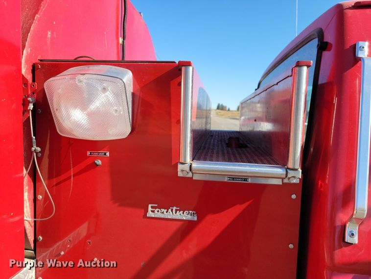 image for item OH9316 1990 Ford F800 pumper fire truck