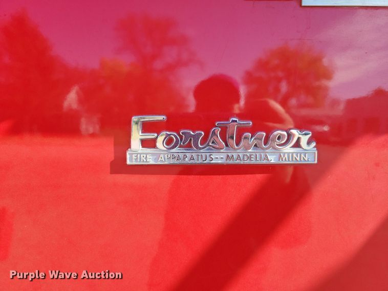 image for item OH9316 1990 Ford F800 pumper fire truck