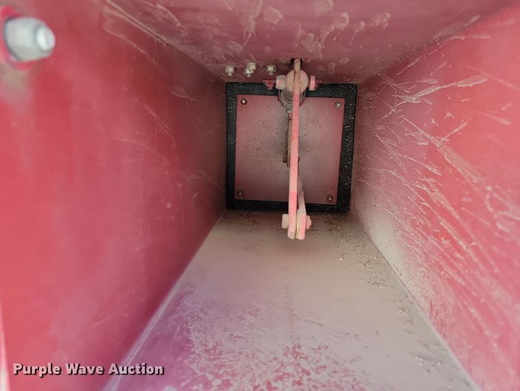 image for item OH9316 1990 Ford F800 pumper fire truck