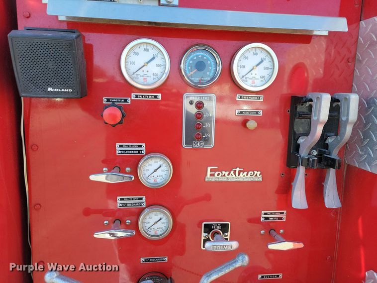 image for item OH9316 1990 Ford F800 pumper fire truck