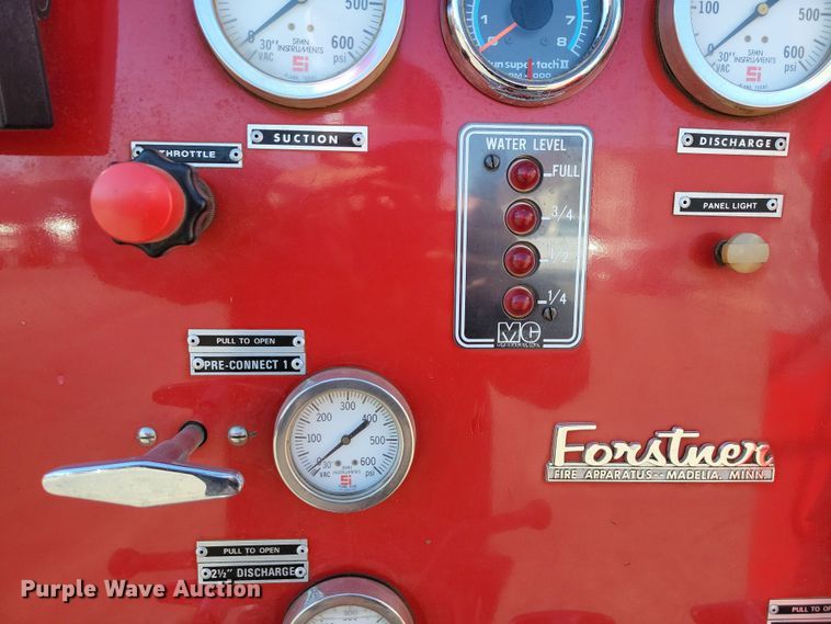 image for item OH9316 1990 Ford F800 pumper fire truck