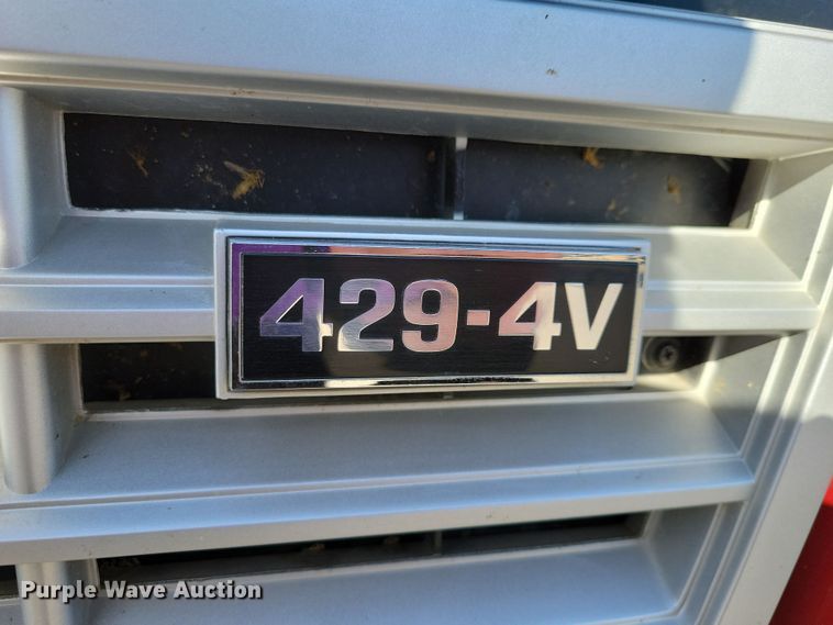 image for item OH9316 1990 Ford F800 pumper fire truck