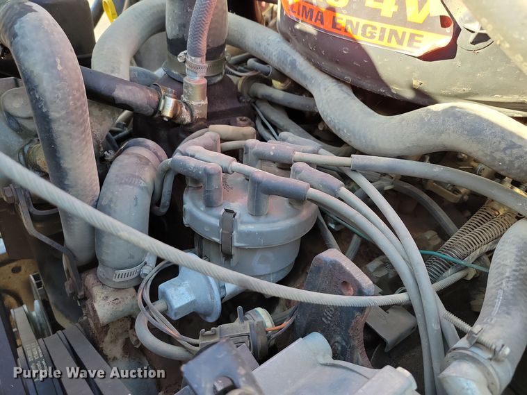 image for item OH9316 1990 Ford F800 pumper fire truck