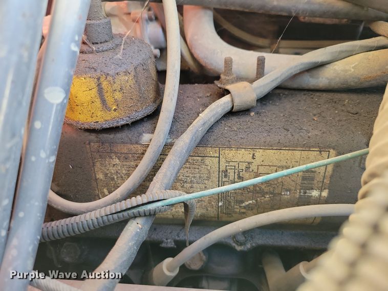 image for item OH9316 1990 Ford F800 pumper fire truck