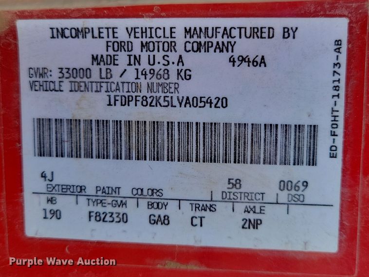 image for item OH9316 1990 Ford F800 pumper fire truck