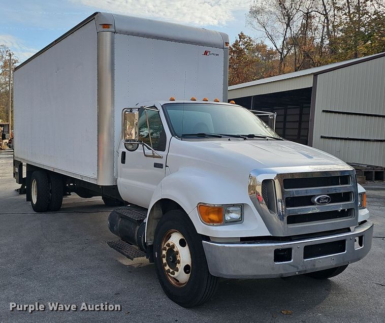 image for item OJ9000 2007 Ford F650 box truck
