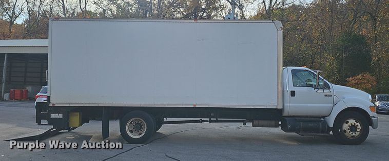 image for item OJ9000 2007 Ford F650 box truck