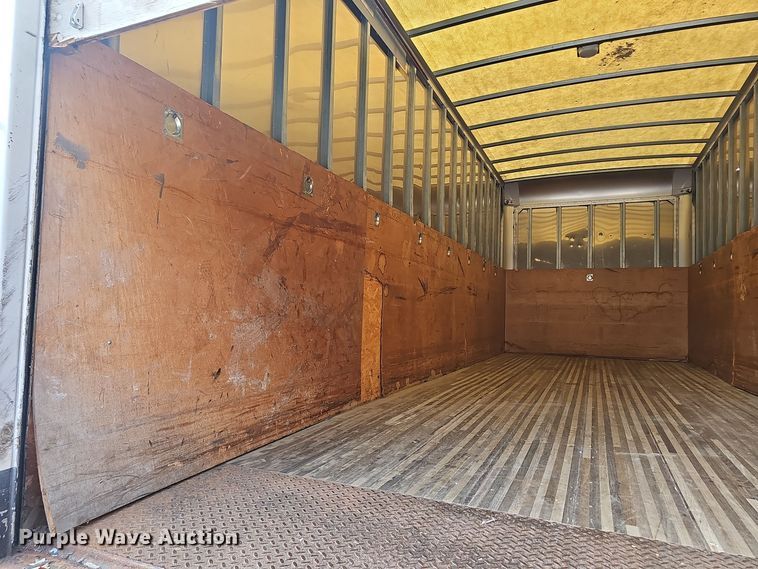 image for item OJ9000 2007 Ford F650 box truck