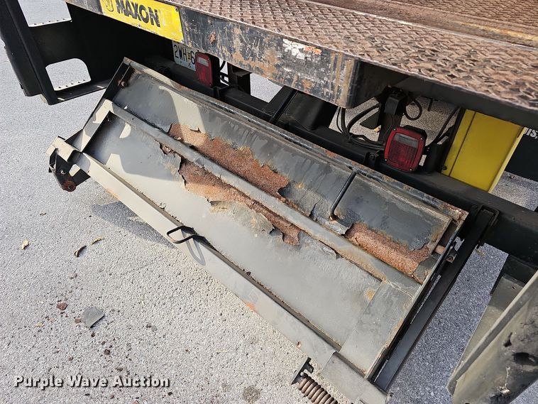 image for item OJ9000 2007 Ford F650 box truck