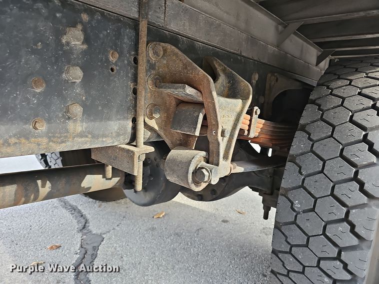 image for item OJ9000 2007 Ford F650 box truck