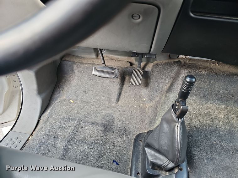 image for item OJ9000 2007 Ford F650 box truck