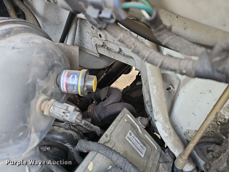 image for item OJ9000 2007 Ford F650 box truck