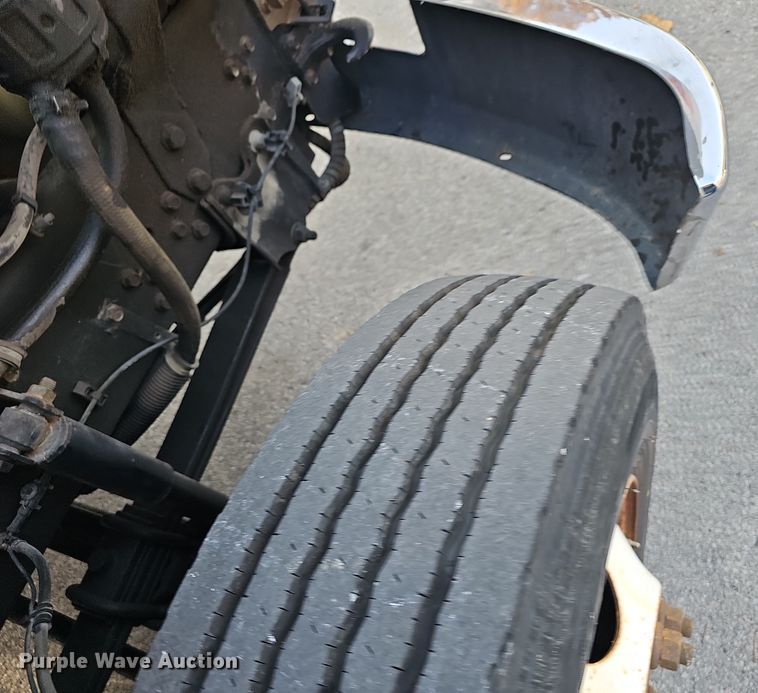 image for item OJ9000 2007 Ford F650 box truck