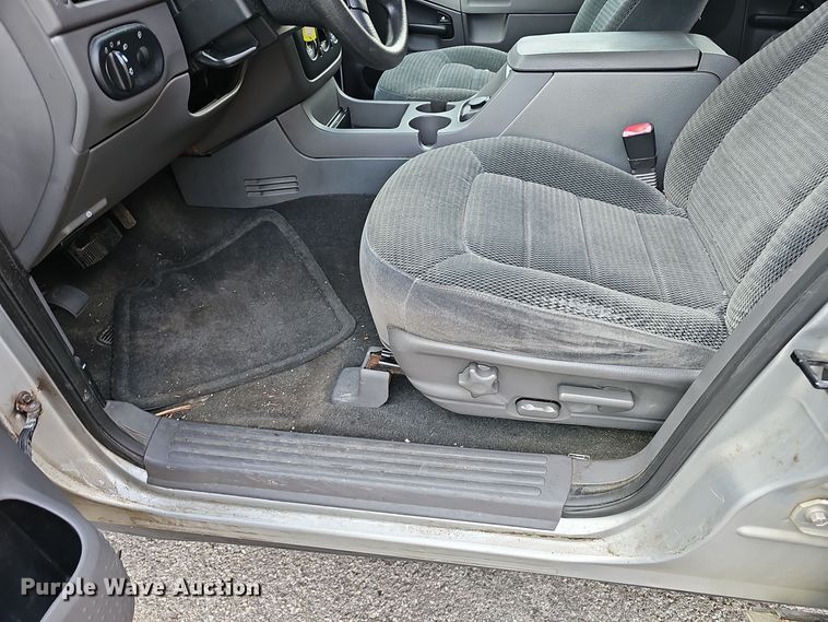 image for item OJ9002 2002 Ford  Explorer  SUV