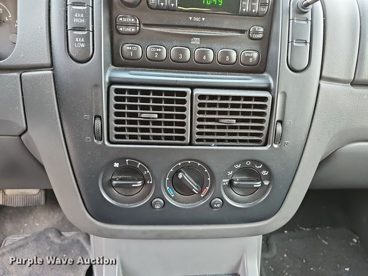 image for item OJ9002 2002 Ford  Explorer  SUV