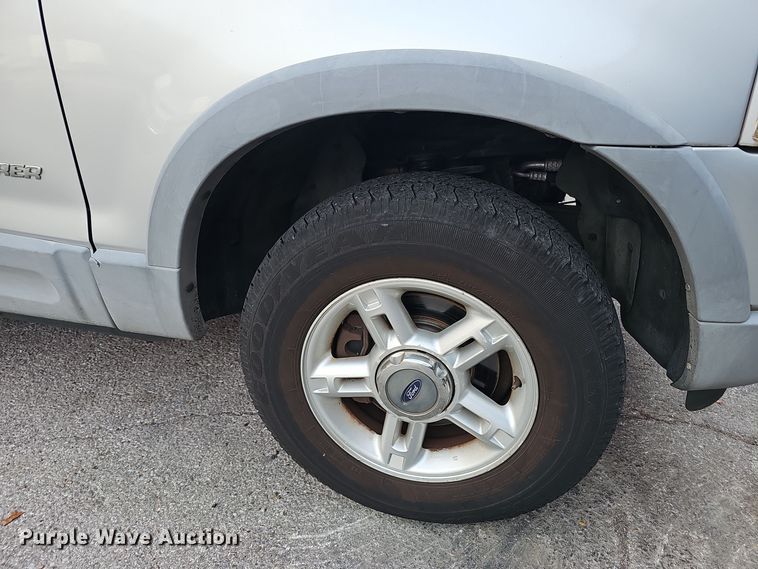 image for item OJ9002 2002 Ford  Explorer  SUV