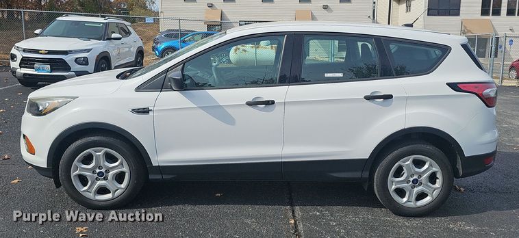 image for item OJ9017 2018 Ford  Escape  SUV