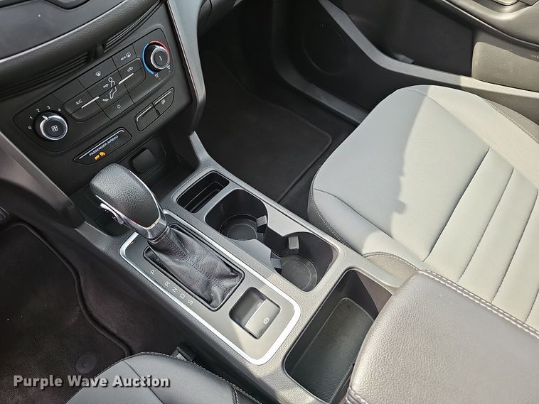 image for item OJ9017 2018 Ford  Escape  SUV