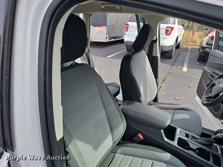 image for item OJ9017 2018 Ford  Escape  SUV