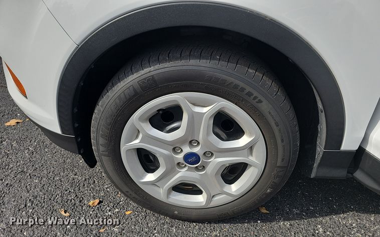 image for item OJ9017 2018 Ford  Escape  SUV