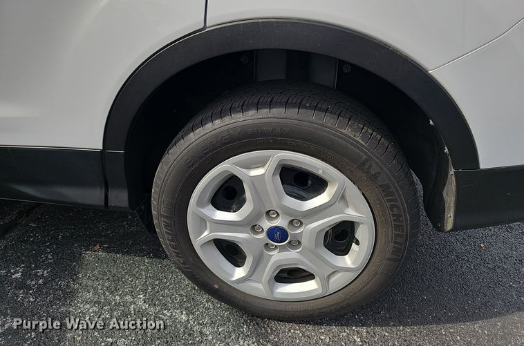 image for item OJ9017 2018 Ford  Escape  SUV