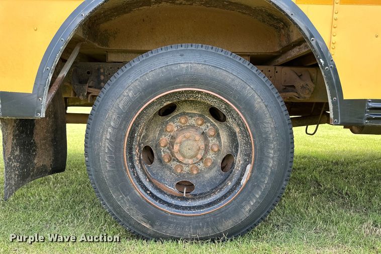 image for item OL9599 2000 Blue Bird 35PA school bus