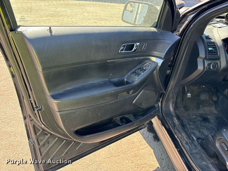 image for item YA0086 2016 Ford Explorer Police SUV