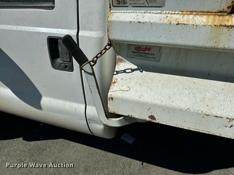 image for item YA0093 2006 Ford F450 Super Duty XL dump truck