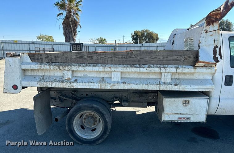 image for item YA0093 2006 Ford F450 Super Duty XL dump truck