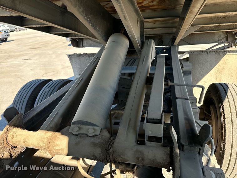 image for item YA0093 2006 Ford F450 Super Duty XL dump truck