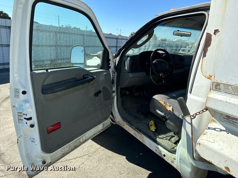 image for item YA0093 2006 Ford F450 Super Duty XL dump truck