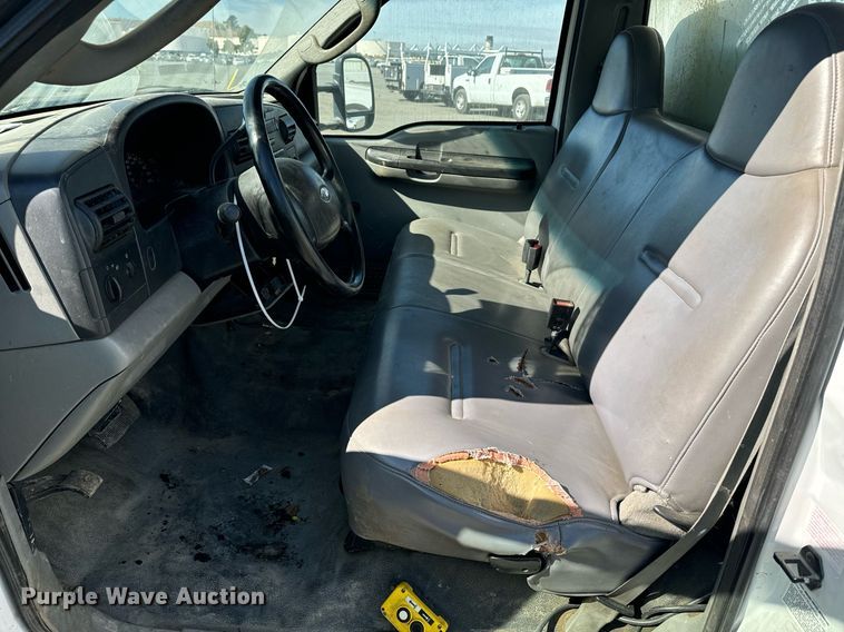 image for item YA0093 2006 Ford F450 Super Duty XL dump truck